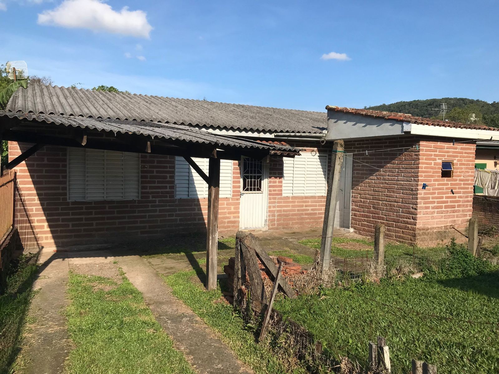 Casa de Alvenaria no Bairro Santo Antônio de Fundos