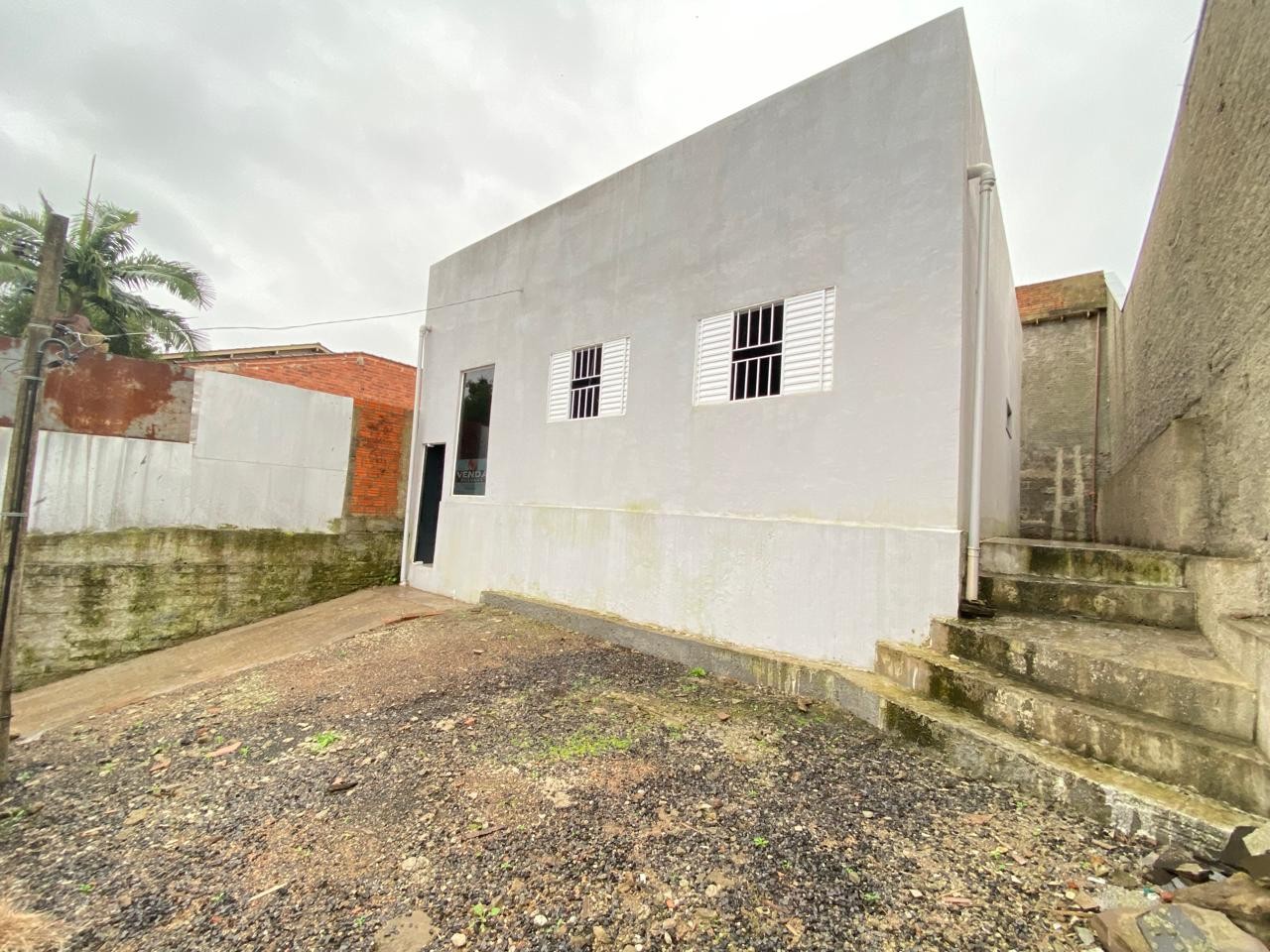 Casa de alvenaria nova no bairro Centenário de 3 dormitórios