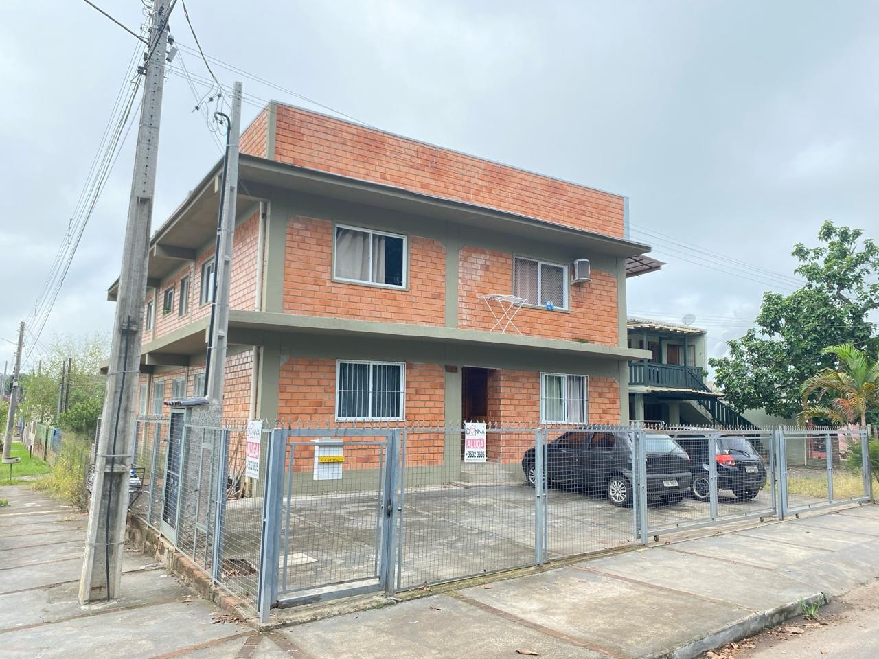 Apartamento Térreo localizado no centro com 2 dormitórios