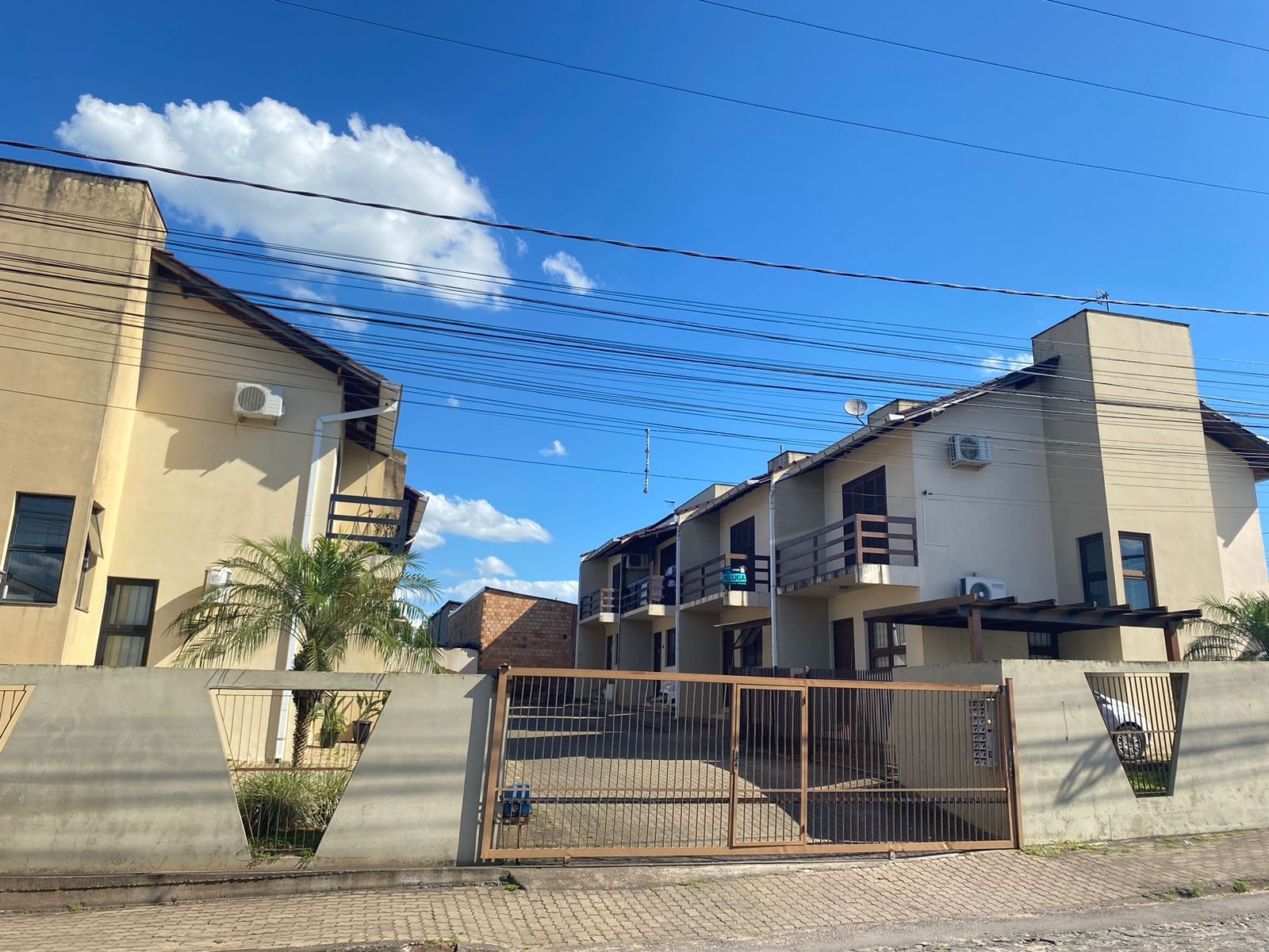 Sobrado de 2 dormitórios no Bairro São Paulo