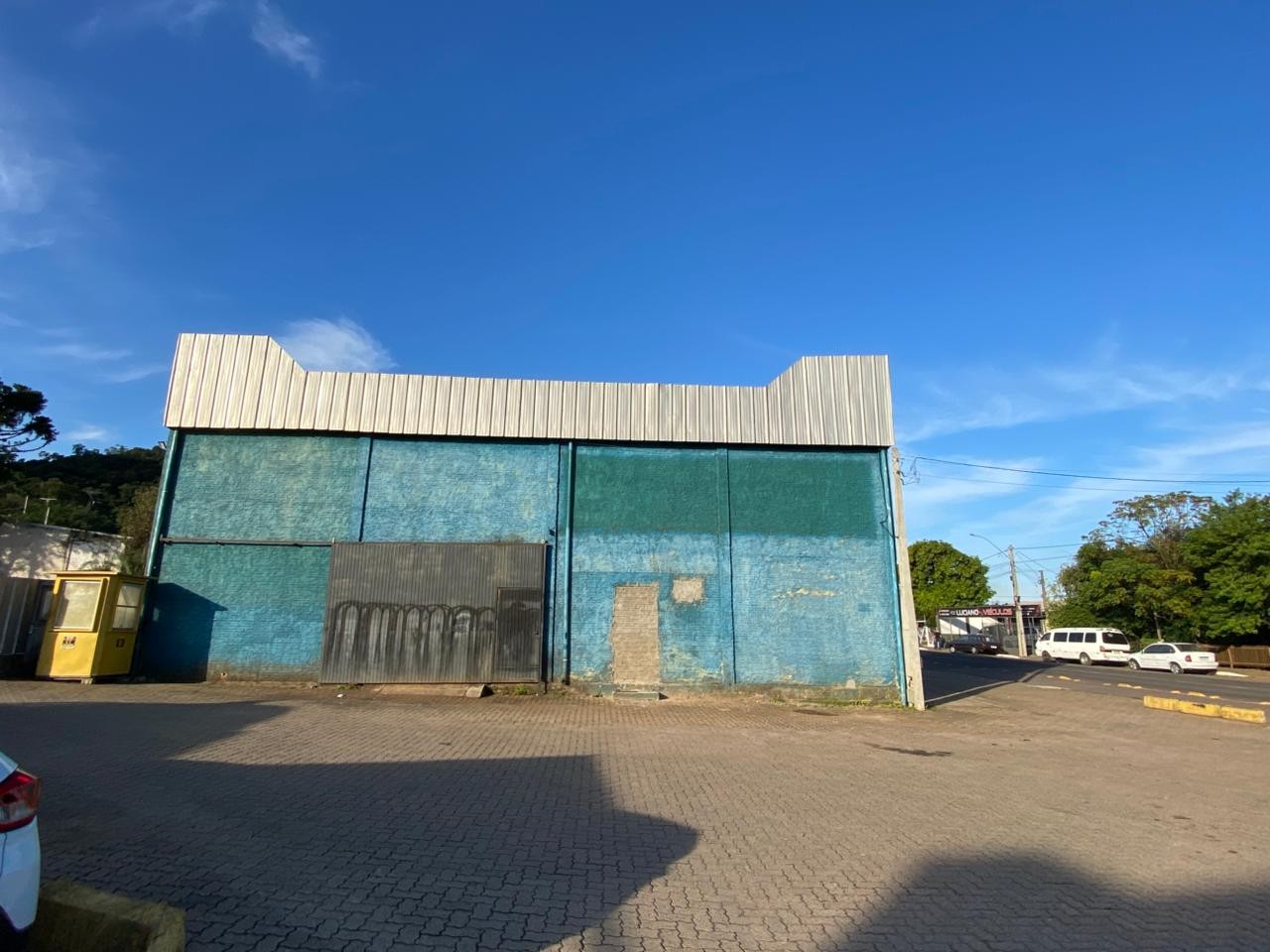 Prédio Comercial localizado no Bairro Municipal