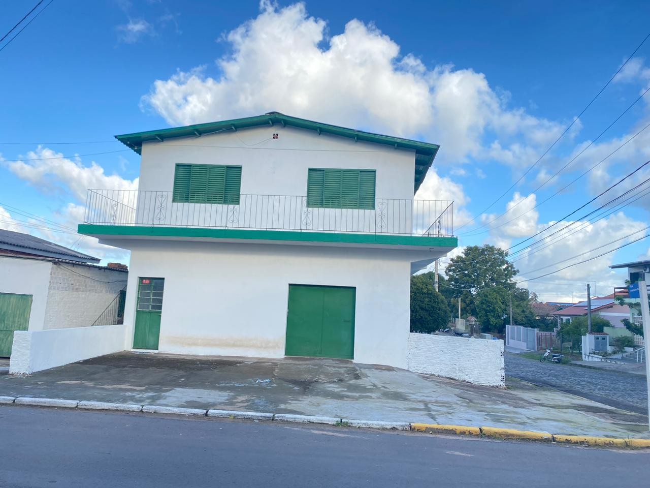Prédio Comercial  e Residencial no bairro São Pedro em Montenegro