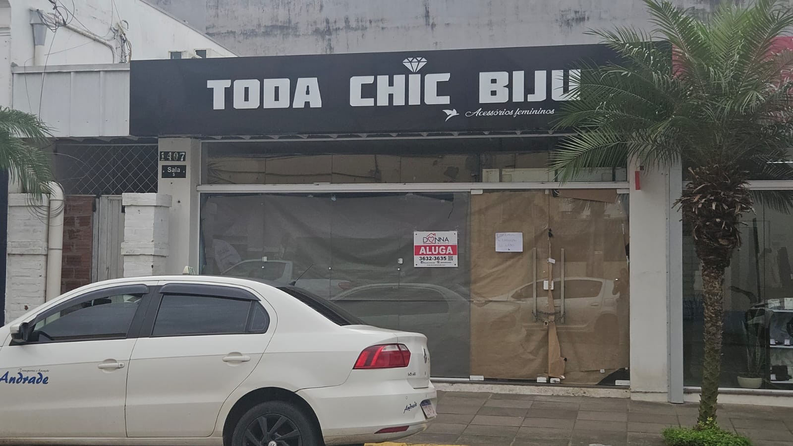 Sala comercial no centro 