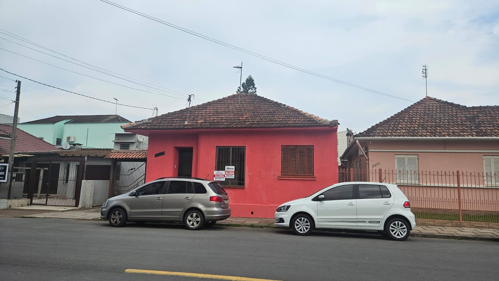 Casa para moradia ou comércio em ótima localização para locação 
